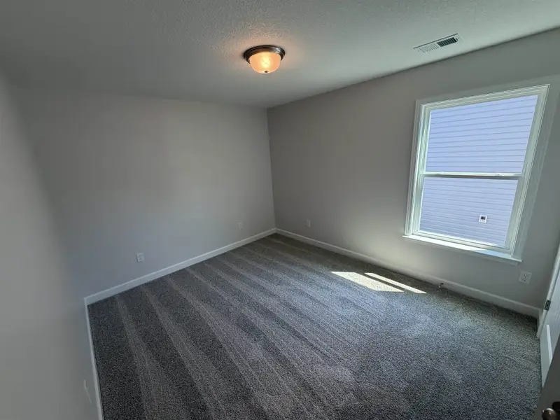Spacious, unfurnished interior of a new home in Cleveland Meadows, Spartanburg (Image 12).