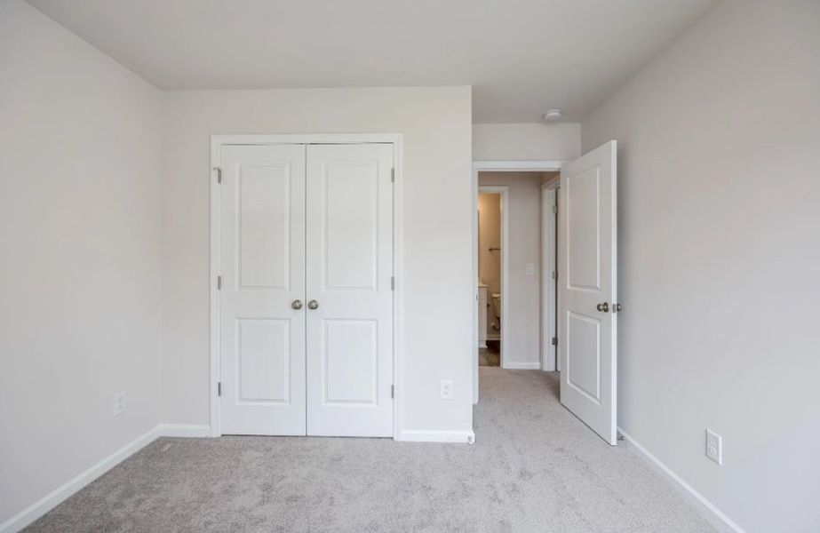 Representative unfurnished interior of a home built from the Cliffside by Hurricane Builders in Percival Village, Columbia (Image 34).
