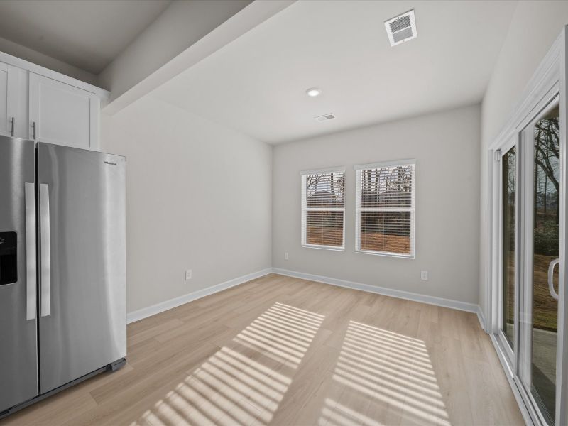 Spacious, unfurnished interior of a new home in Cedar Shoals – Heritage Collection, Piedmont (Image 11).