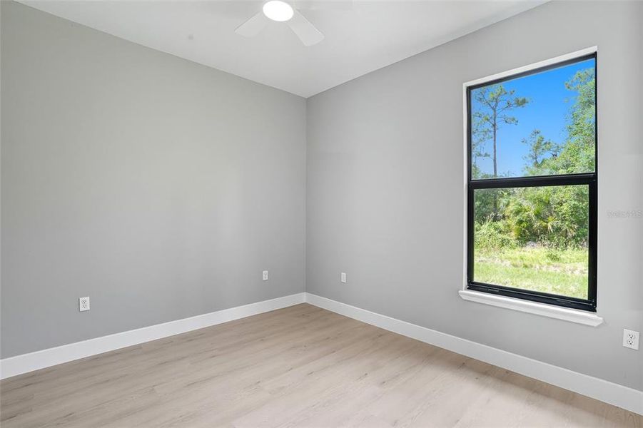 Spacious, unfurnished interior of a new home in , Lehigh Acres (Image 20).