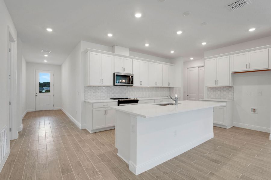 987 FIESTA KEY CIRCLE, Lady Lake, FL.  - Slide 33