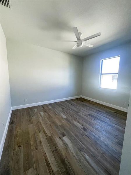 Spacious, unfurnished interior of a new home in , Englewood (Image 13).