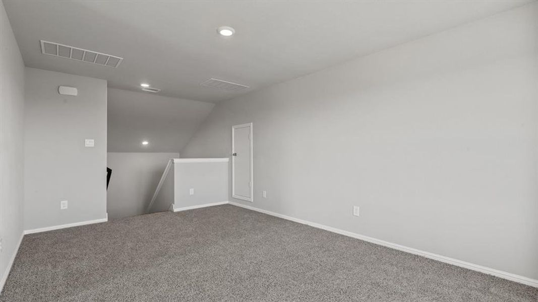 Spacious, unfurnished interior of a new home in Rosewood at Beltmill, Fort Worth (Image 29).