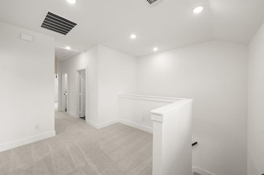 1529 Laurel- Loft-5202 1529 Laurel- Loft-5202