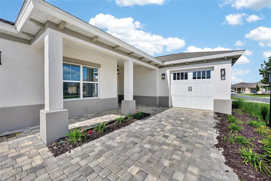 Exterior details and patio area of a home in , Ocala (Image 33).