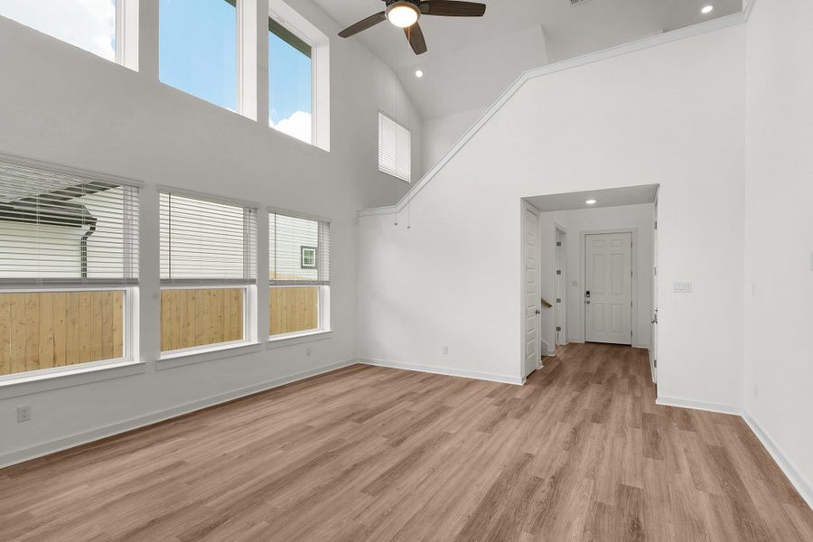 Spacious, unfurnished interior of a new home in The Grove at Blackhawk, Pflugerville (Image 77). Spacious, unfurnished interior of a new home in The Grove at Blackhawk, Pflugerville (Image 77).