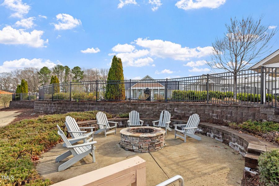 38-Holding Village South Lake NA_04 38-Holding Village South Lake NA_04