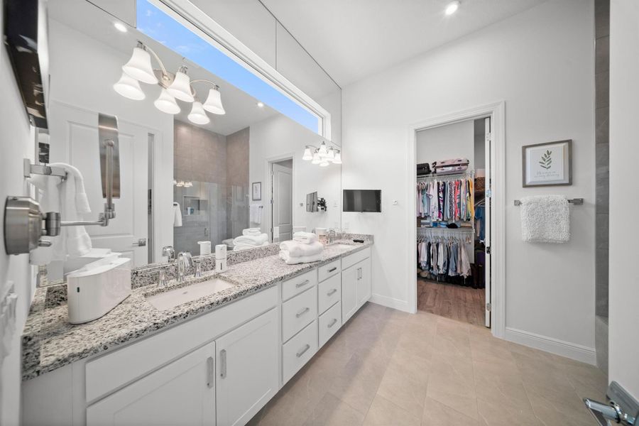 Image 6 of a home in . Image 6 of a home in .