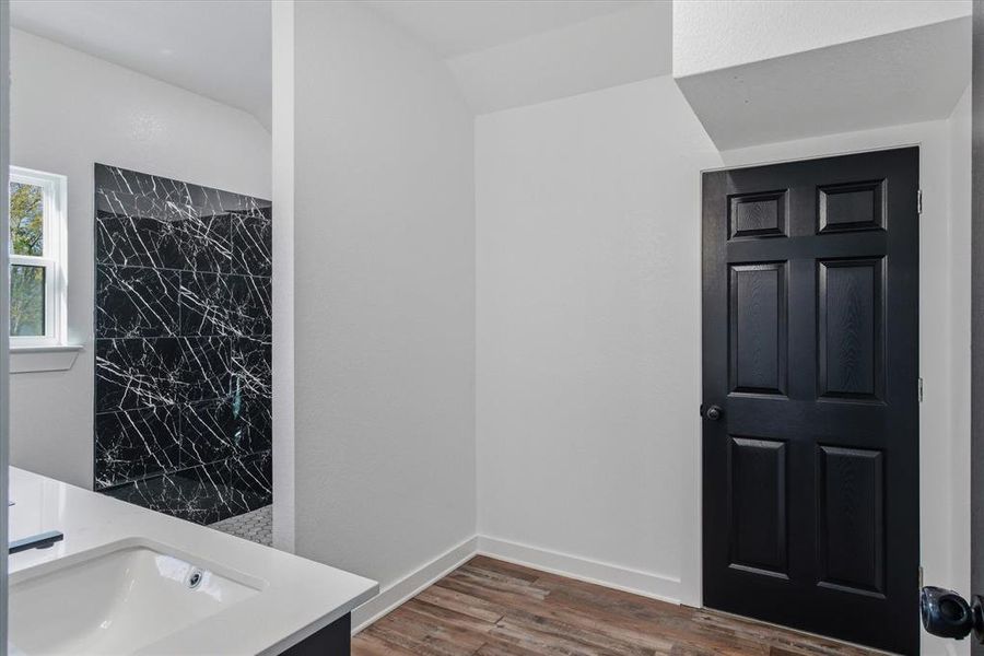 Furnished interior view inside a new home in , Grand Saline (Image 11).