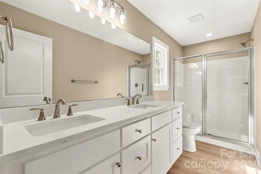 Furnished interior view inside a new home in , Kershaw (Image 8).