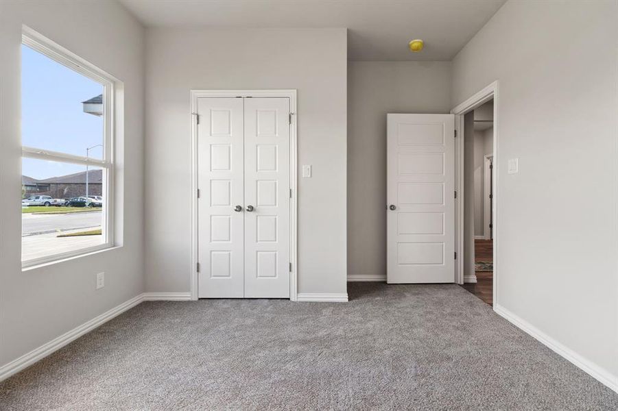 Spacious, unfurnished interior of a new home in Trails of Fossil Creek, Fort Worth (Image 24). Spacious, unfurnished interior of a new home in Trails of Fossil Creek, Fort Worth (Image 24).