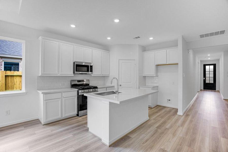 22002 Sam Raburn Drive ~ Ready Now 22002 Sam Raburn Drive ~ Ready Now