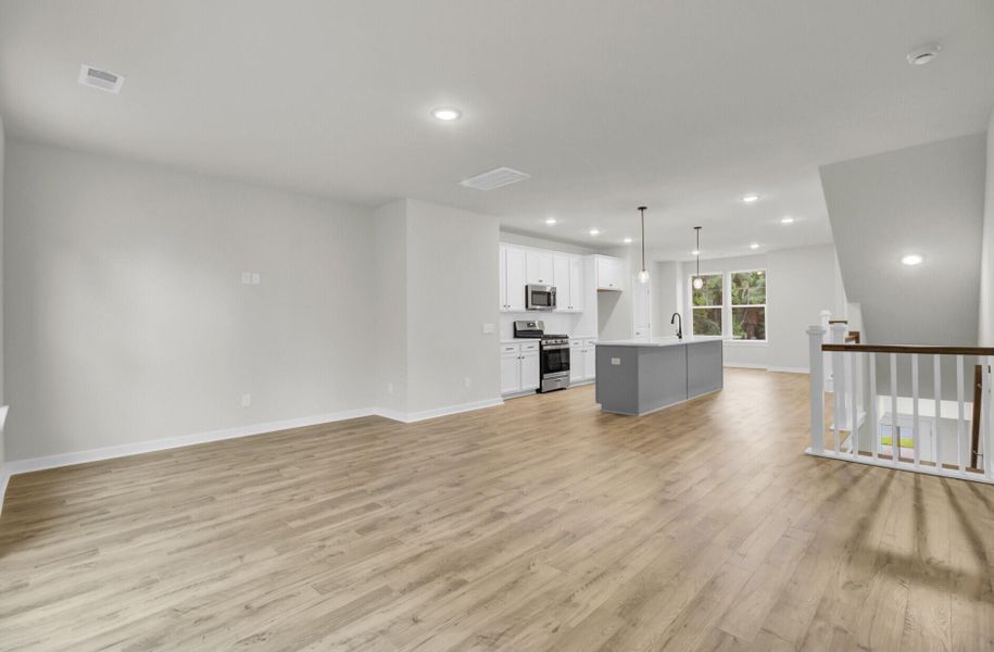 Spacious, unfurnished interior of a new home in Indigo Grove Townhomes, Johns Island (Image 35).