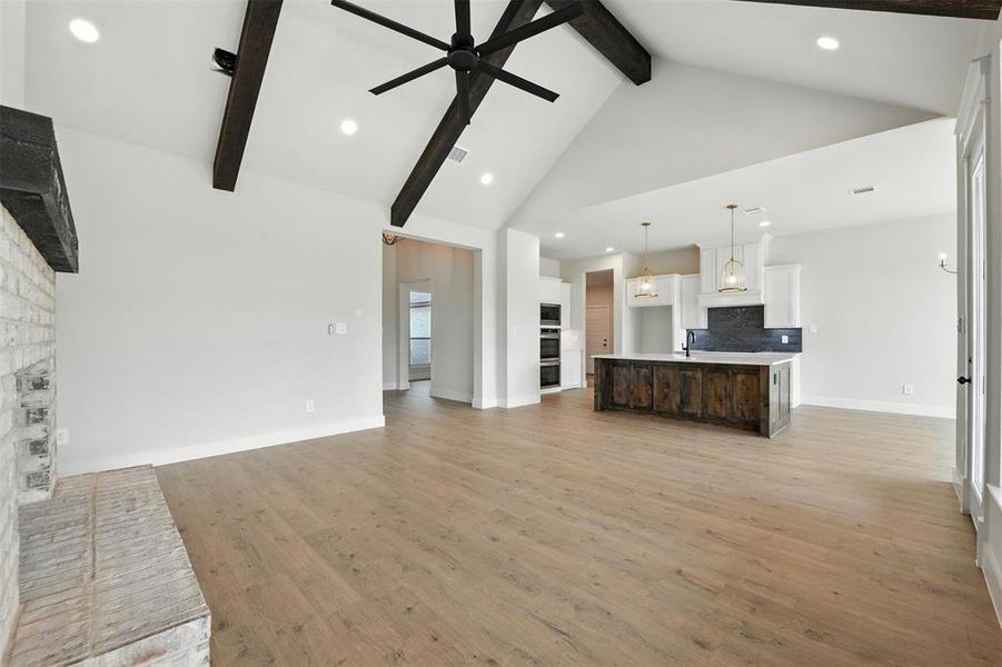 Image 37 of a home in .