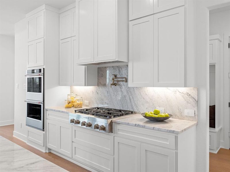 Furnished interior view inside a new home in , Gunter (Image 14).