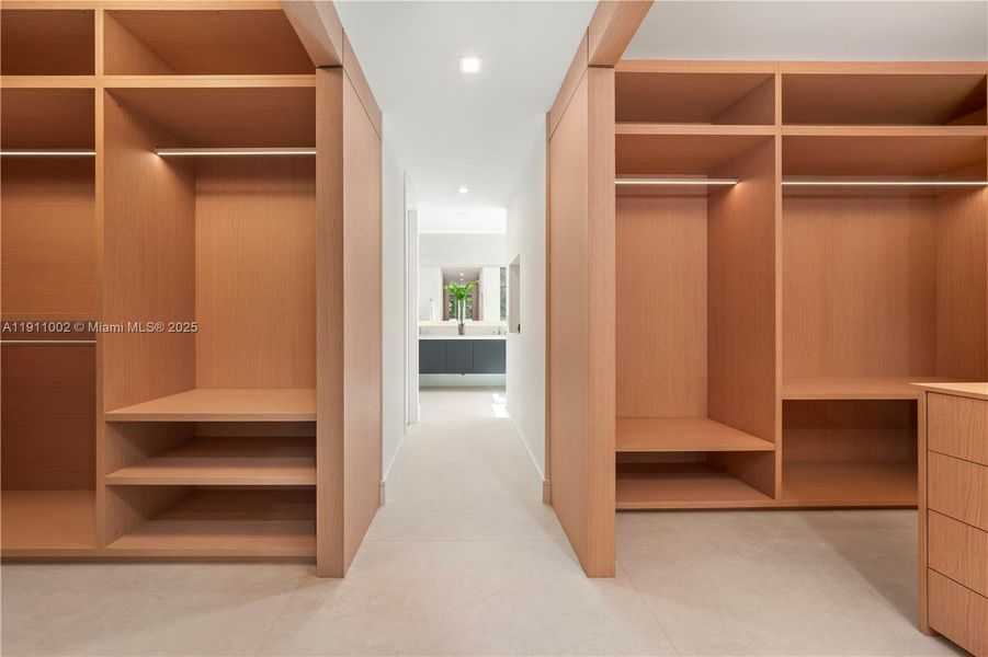 Furnished interior view inside a new home in , Miami (Image 56). Furnished interior view inside a new home in , Miami (Image 56).