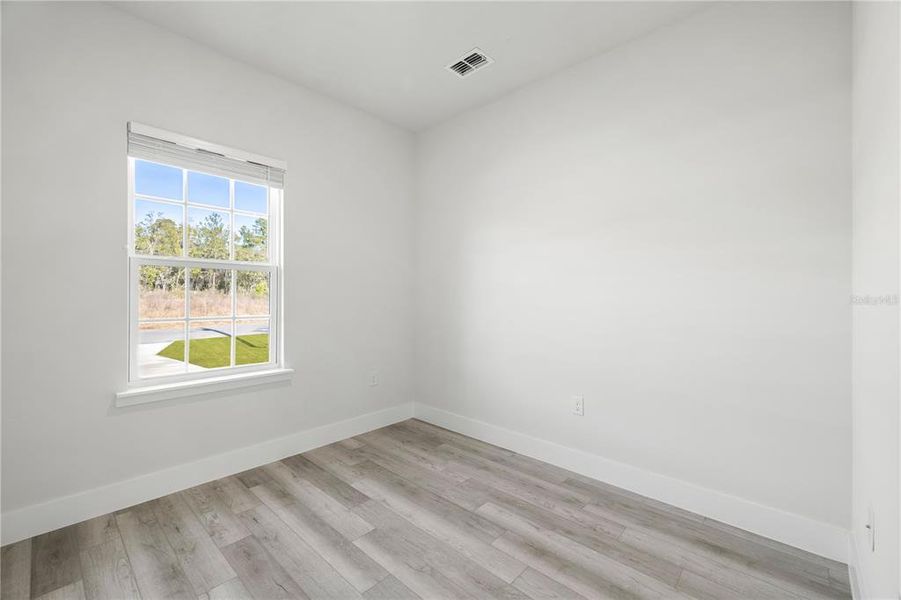 Spacious, unfurnished interior of a new home in , Ocala (Image 25).