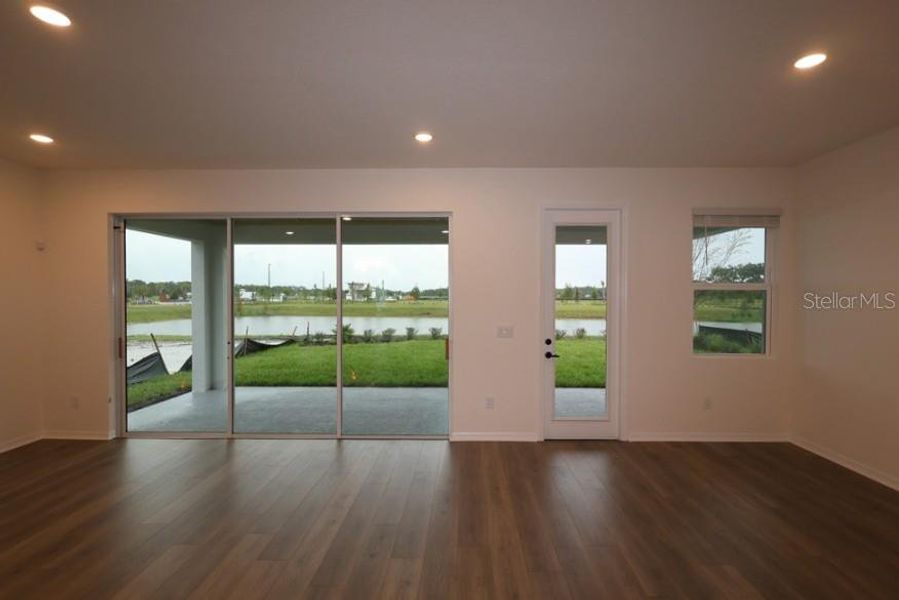 Spacious, unfurnished interior of a new home in Palmeras at Crossprairie – The Grove Collection, St. Cloud (Image 8).