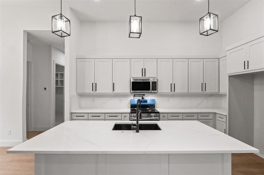 Furnished interior view inside a new home in , Dallas (Image 7).