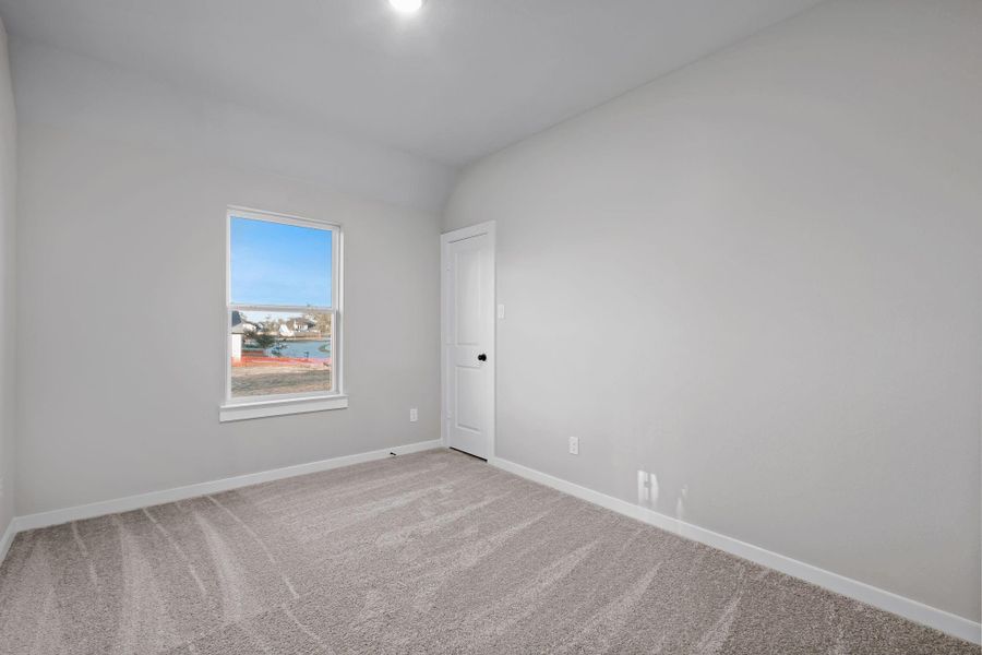 Spacious, unfurnished interior of a new home in Sienna 45', 50', Missouri City (Image 27). Spacious, unfurnished interior of a new home in Sienna 45', 50', Missouri City (Image 27).