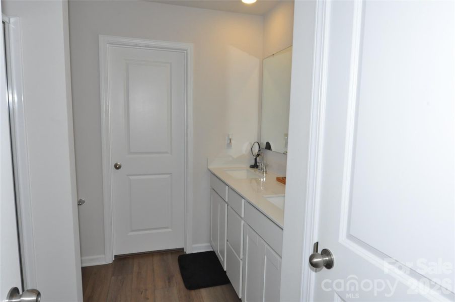 Furnished interior view inside a new home in Walkers Mill, Edgemoor (Image 26). Furnished interior view inside a new home in Walkers Mill, Edgemoor (Image 26).
