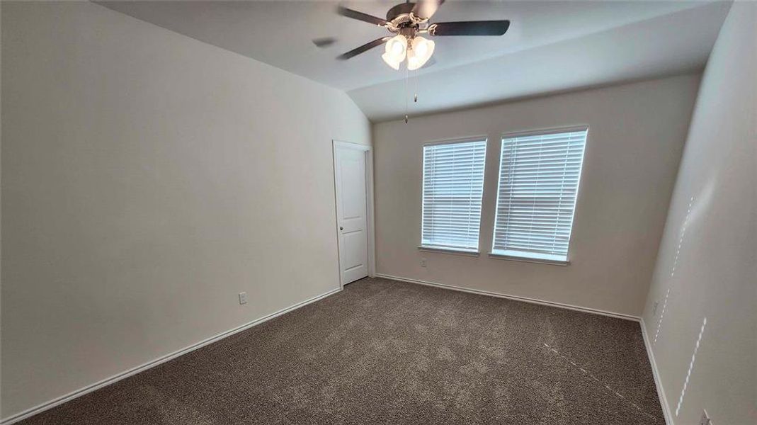 Spacious, unfurnished interior of a new home in Waverly Estates, Josephine (Image 9).