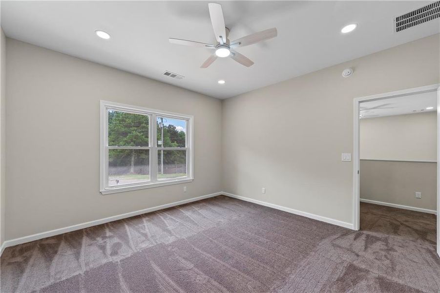 Spacious, unfurnished interior of a new home in , Flowery Branch (Image 21).
