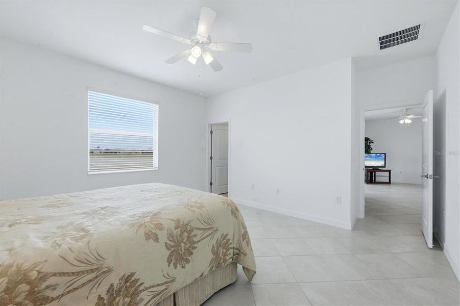 Furnished interior view inside a new home in , Englewood (Image 16).