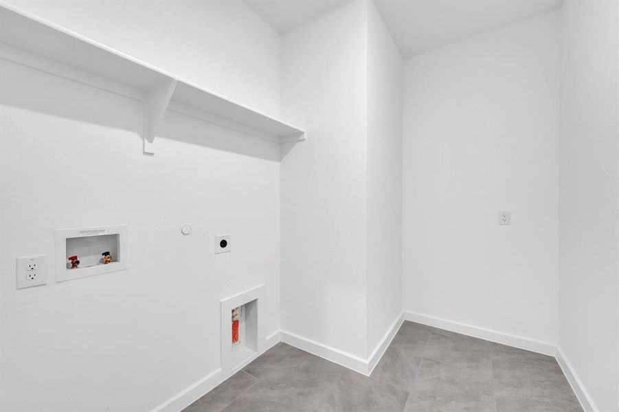 Spacious, unfurnished interior of a new home in Rolling Ridge, Van Alstyne (Image 22). Spacious, unfurnished interior of a new home in Rolling Ridge, Van Alstyne (Image 22).