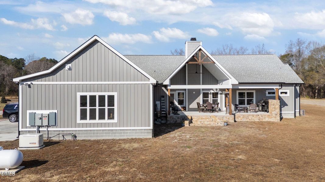 10-web-or-mls-DJI_20251203112640_0012_D