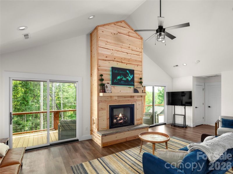 Furnished interior view inside a new home in , Nebo (Image 13).