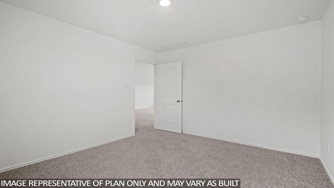 Spacious, unfurnished interior of a new home in Sunterra, Katy (Image 14).