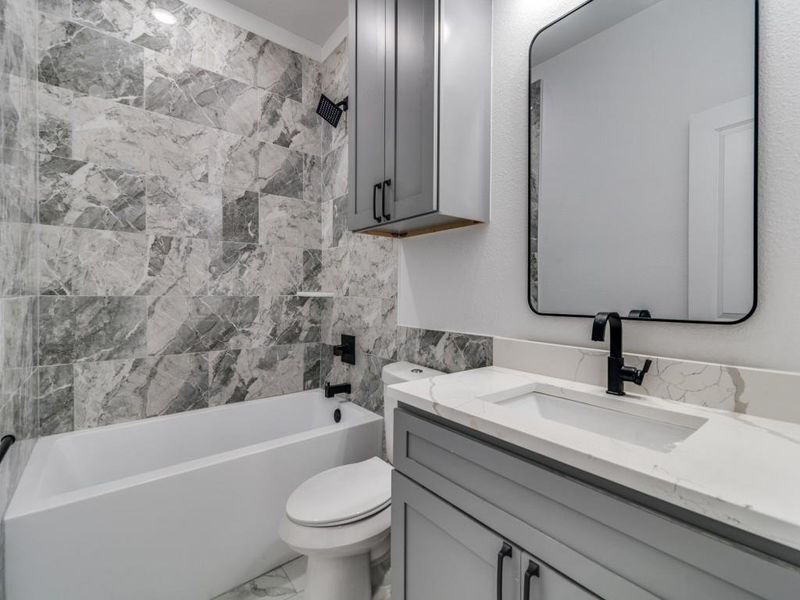 Furnished interior view inside a new home in , East Tawakoni (Image 11). Furnished interior view inside a new home in , East Tawakoni (Image 11).