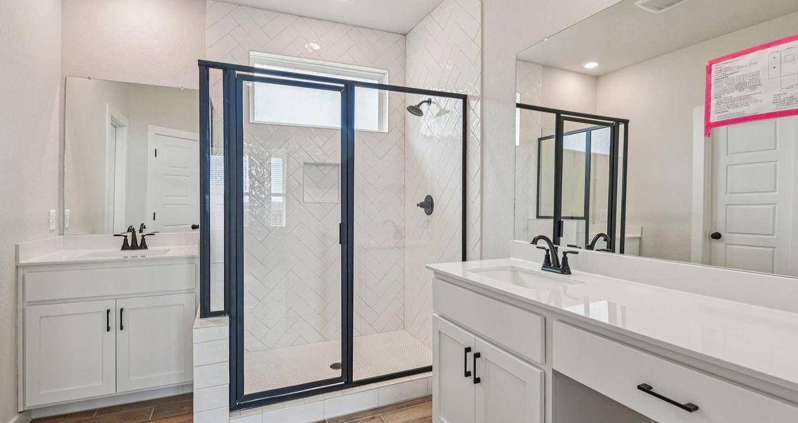 Furnished interior view inside a new home in Meyer Ranch, New Braunfels (Image 9).