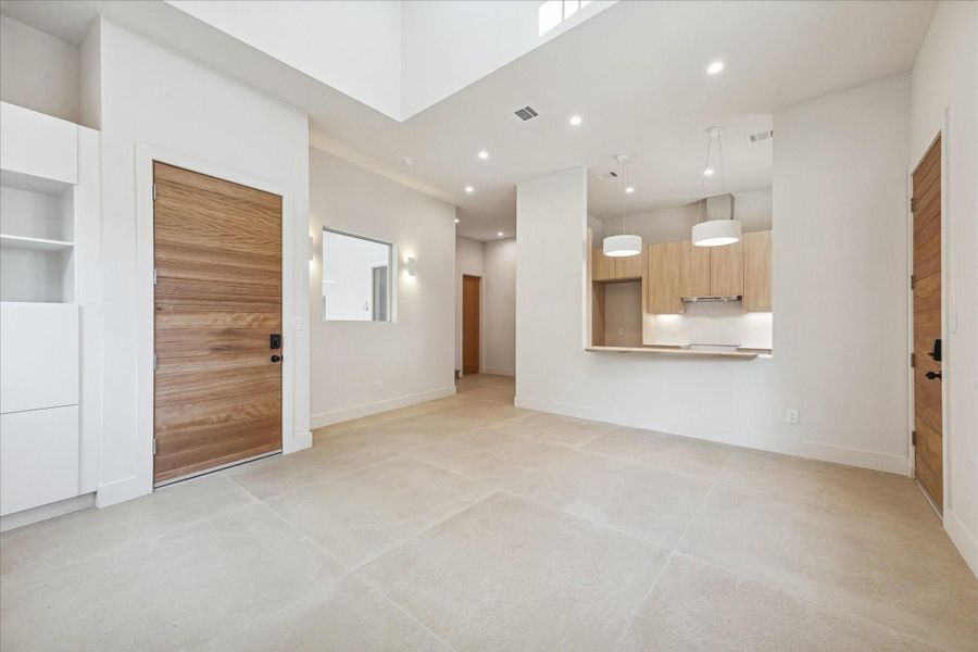Spacious, unfurnished interior of a new home in , Houston (Image 36). Spacious, unfurnished interior of a new home in , Houston (Image 36).