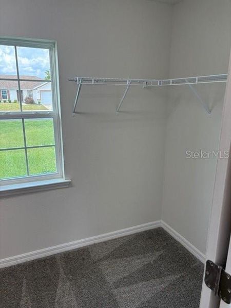 Spacious, unfurnished interior of a new home in , Ocala (Image 14).