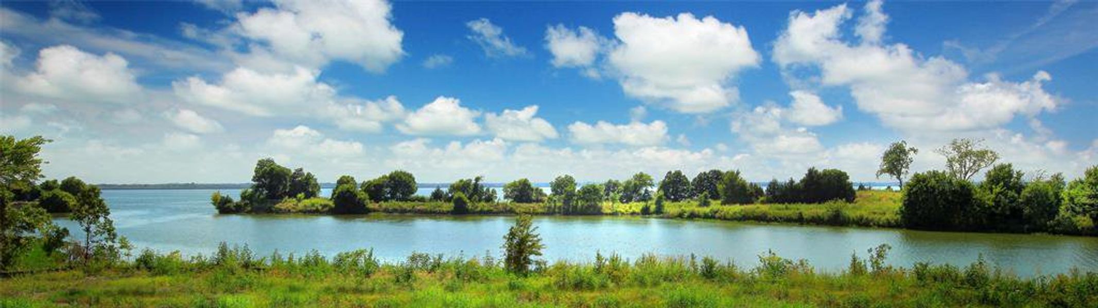 Natural landscape and outdoor views near Heath Golf & Yacht Estates in Heath (Image 28).