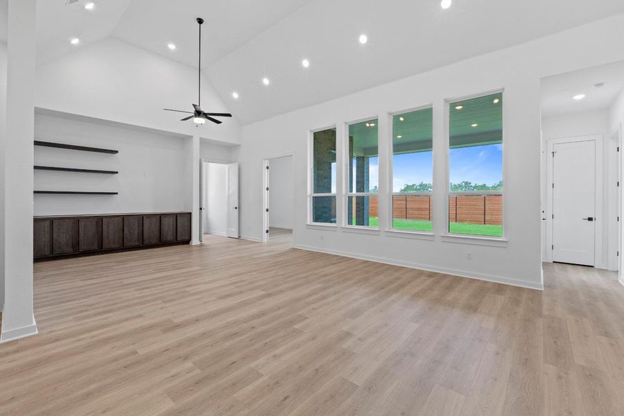 Image 23 of a home in Broken Oak. Image 23 of a home in Broken Oak.