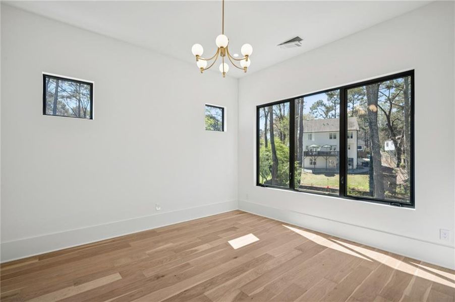 Spacious, unfurnished interior of a new home in , Atlanta (Image 20).