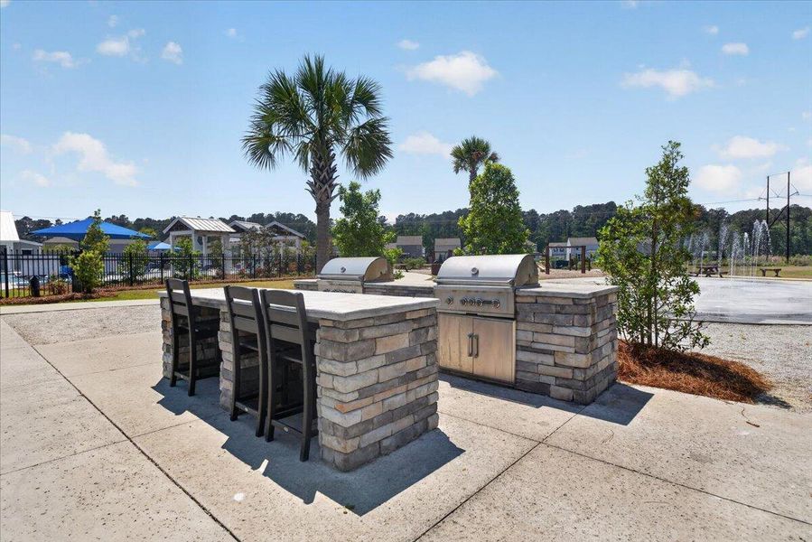 Community amenities in , Summerville (Image 44).