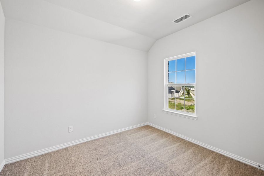 Spacious, unfurnished interior of a new home in Elevon, Lavon (Image 34).