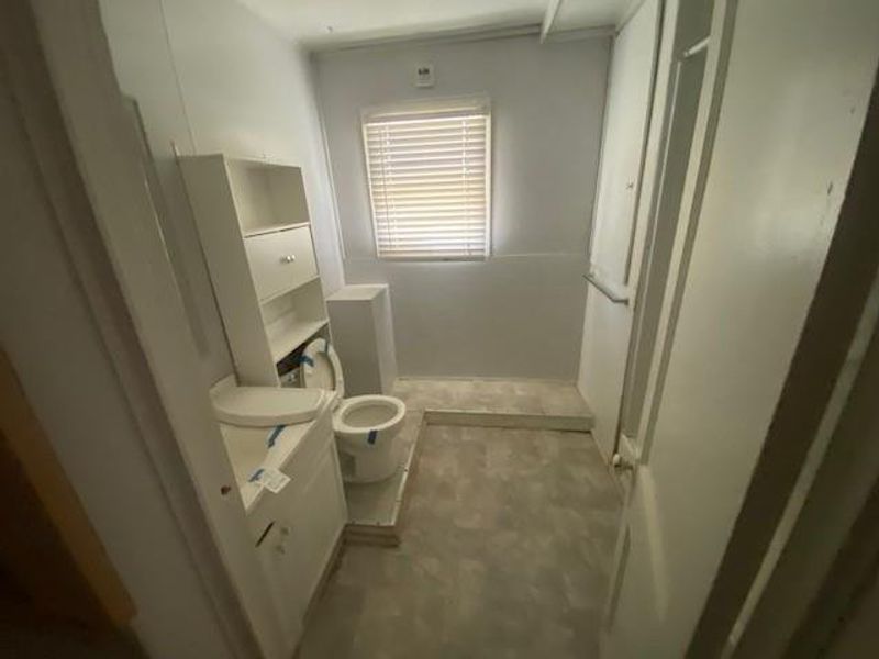 Image 10 of a home in .