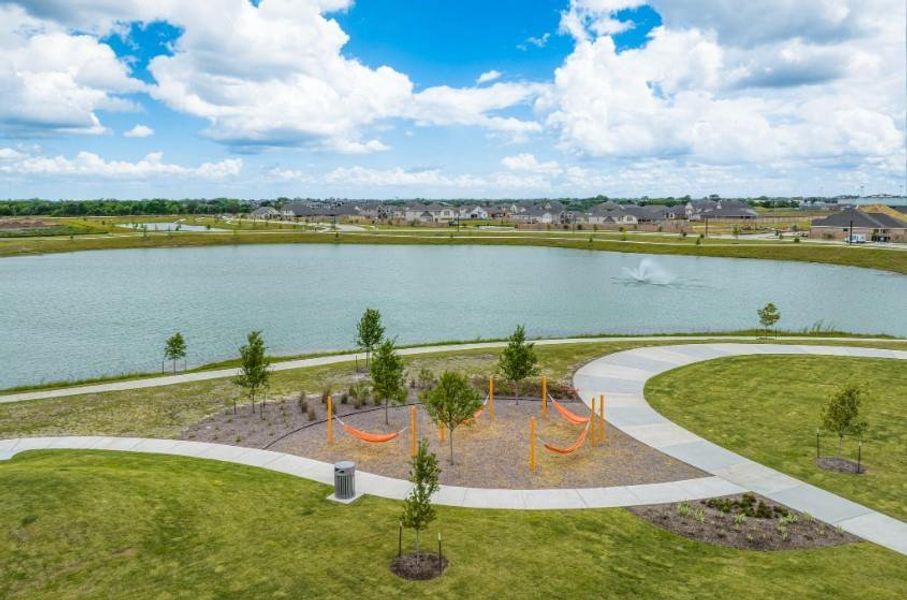 Community amenities in Windrose Green, Angleton (Image 28).