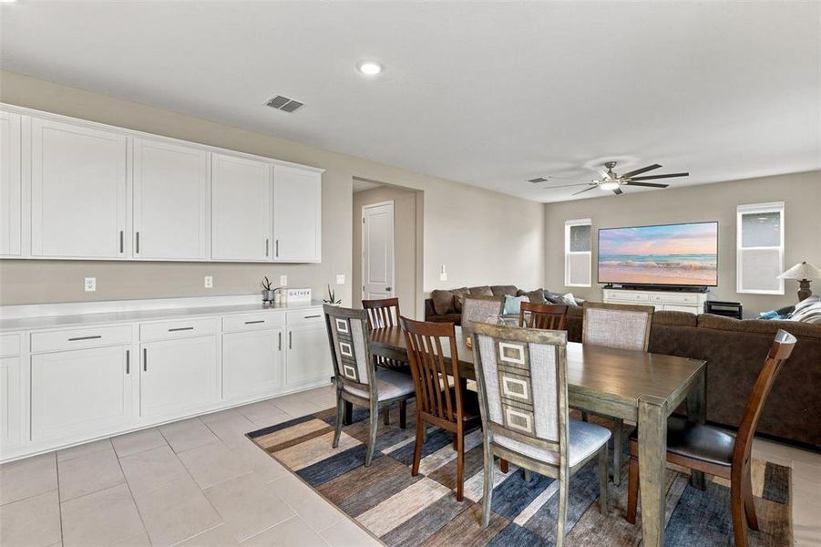 Furnished interior view inside a new home in Seasons at Eden Hills, Lake Alfred (Image 37). Furnished interior view inside a new home in Seasons at Eden Hills, Lake Alfred (Image 37).