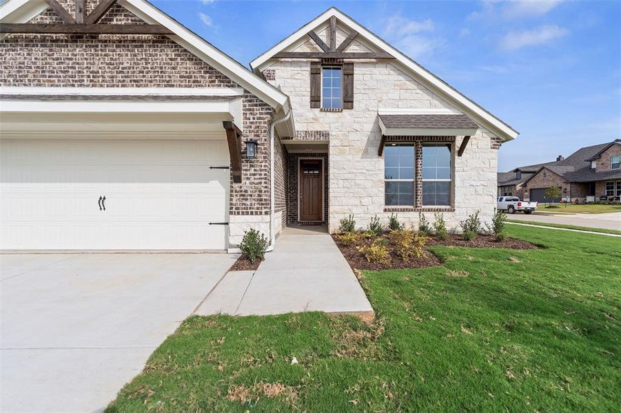Exterior details and patio area of a home in Liberty Pointe, Gainesville (Image 30). Exterior details and patio area of a home in Liberty Pointe, Gainesville (Image 30).