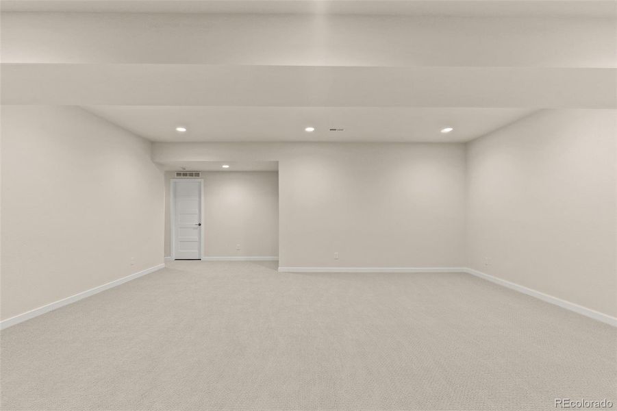 Spacious, unfurnished interior of a new home in Lyric at Ridgegate, Lone Tree (Image 47).