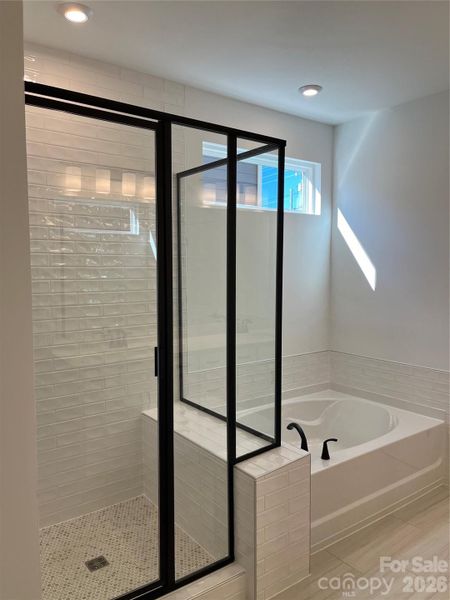 Image 28 of a home in Parkside Crossing.