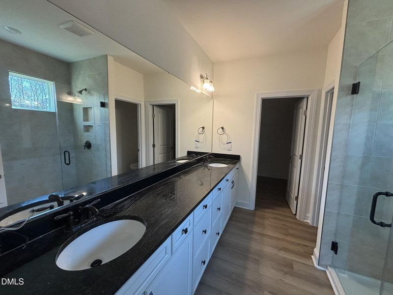 Master Bathroom Master Bathroom