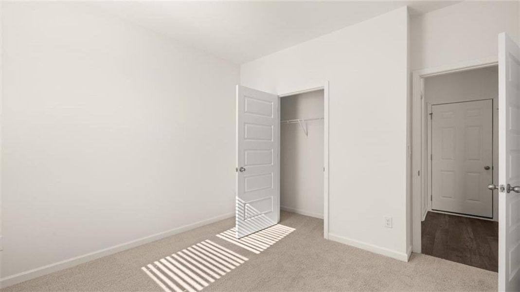 Spacious, unfurnished interior of a new home in Poplar Preserve, Newnan (Image 24).