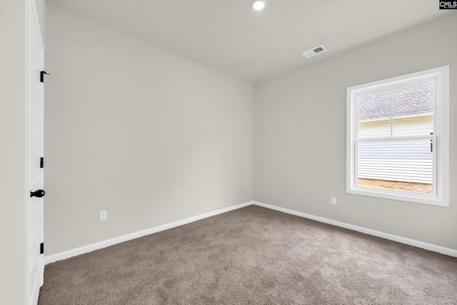 Spacious, unfurnished interior of a new home in Old Charleston Acres, Pelion (Image 15).